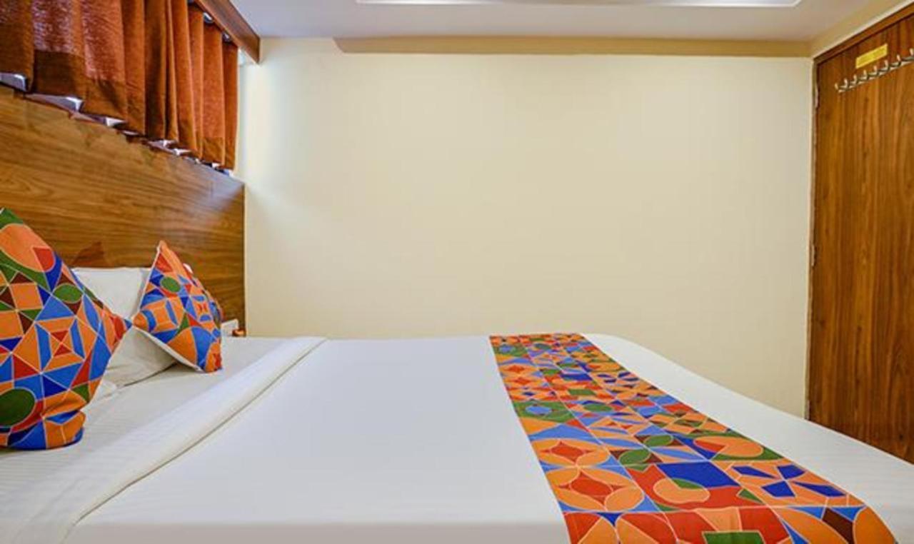 Fabexpress Royal Park I Hotell Mumbai Exteriör bild