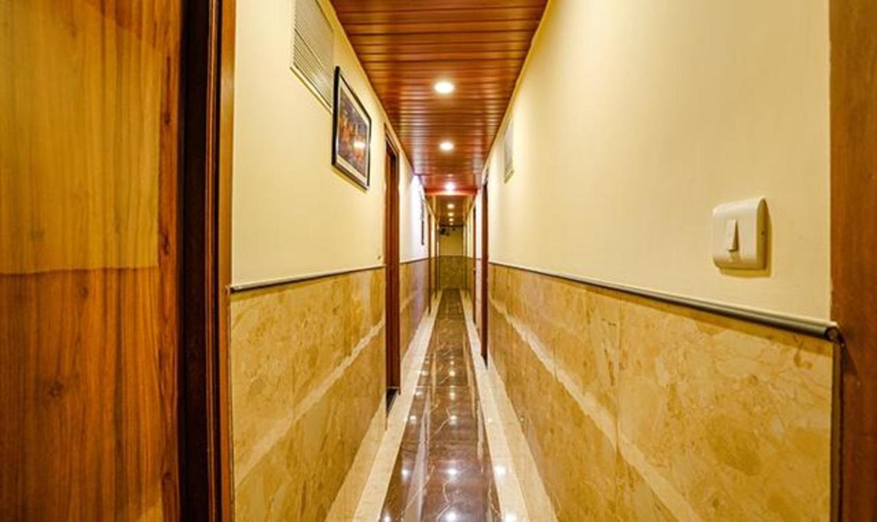 Fabexpress Royal Park I Hotell Mumbai Exteriör bild