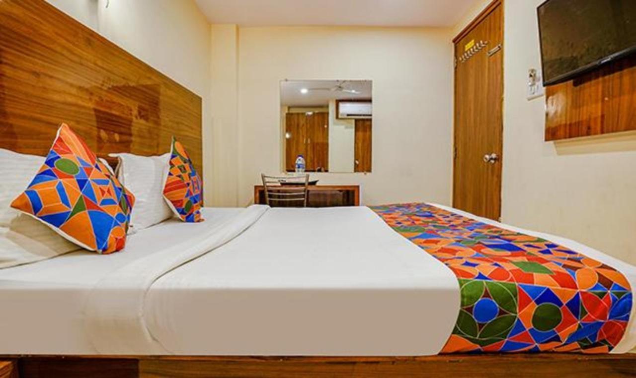 Fabexpress Royal Park I Hotell Mumbai Exteriör bild