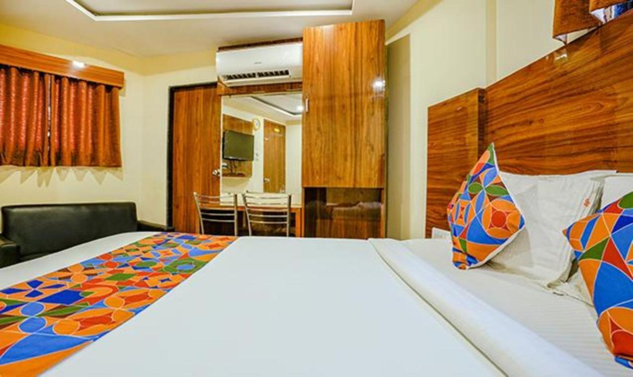 Fabexpress Royal Park I Hotell Mumbai Exteriör bild