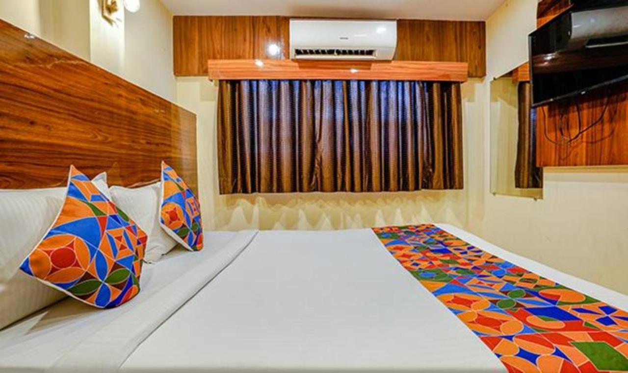 Fabexpress Royal Park I Hotell Mumbai Exteriör bild