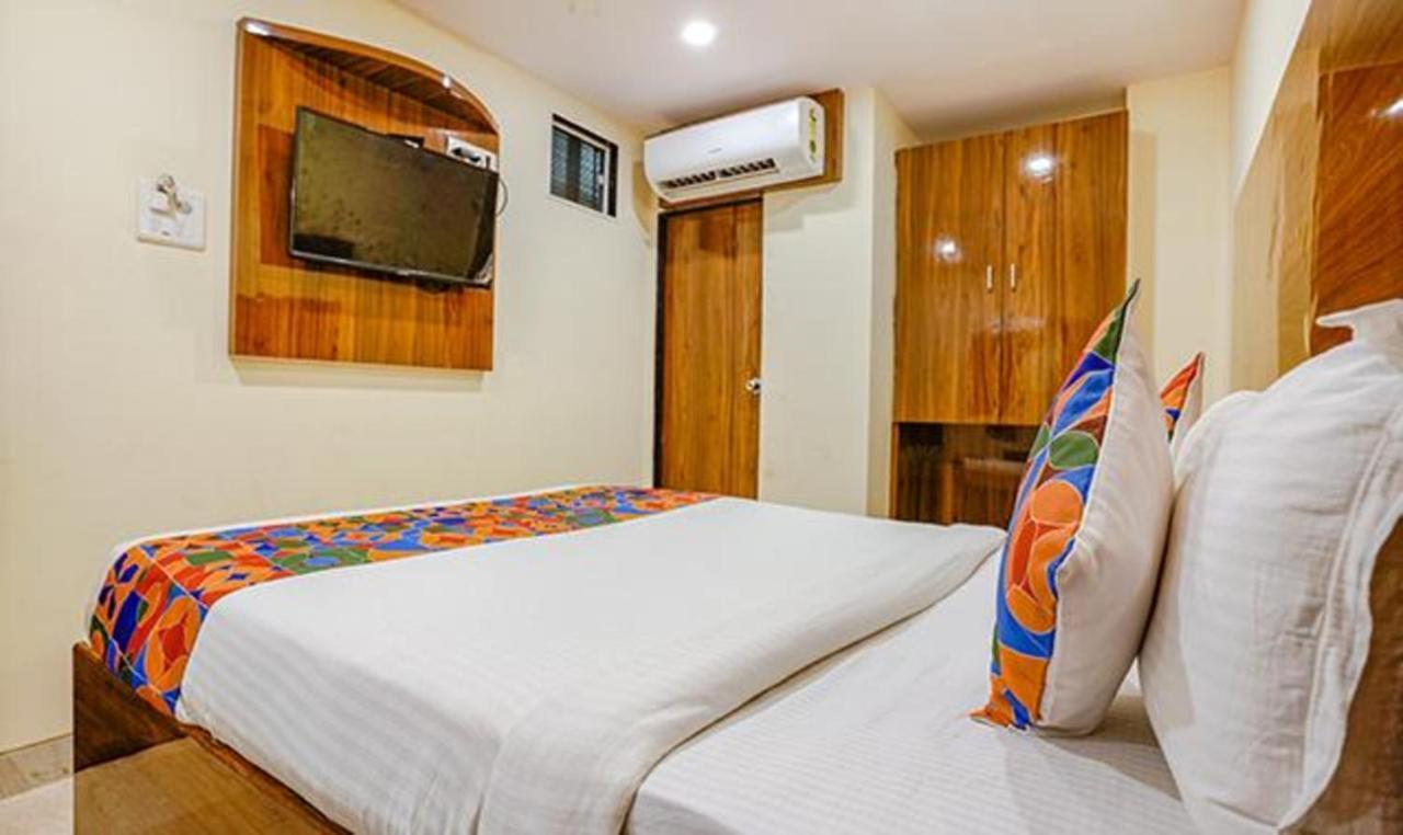 Fabexpress Royal Park I Hotell Mumbai Exteriör bild