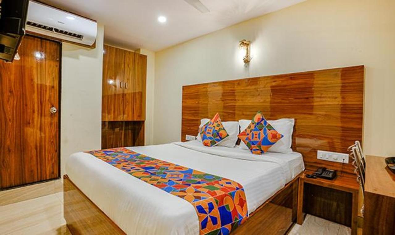 Fabexpress Royal Park I Hotell Mumbai Exteriör bild