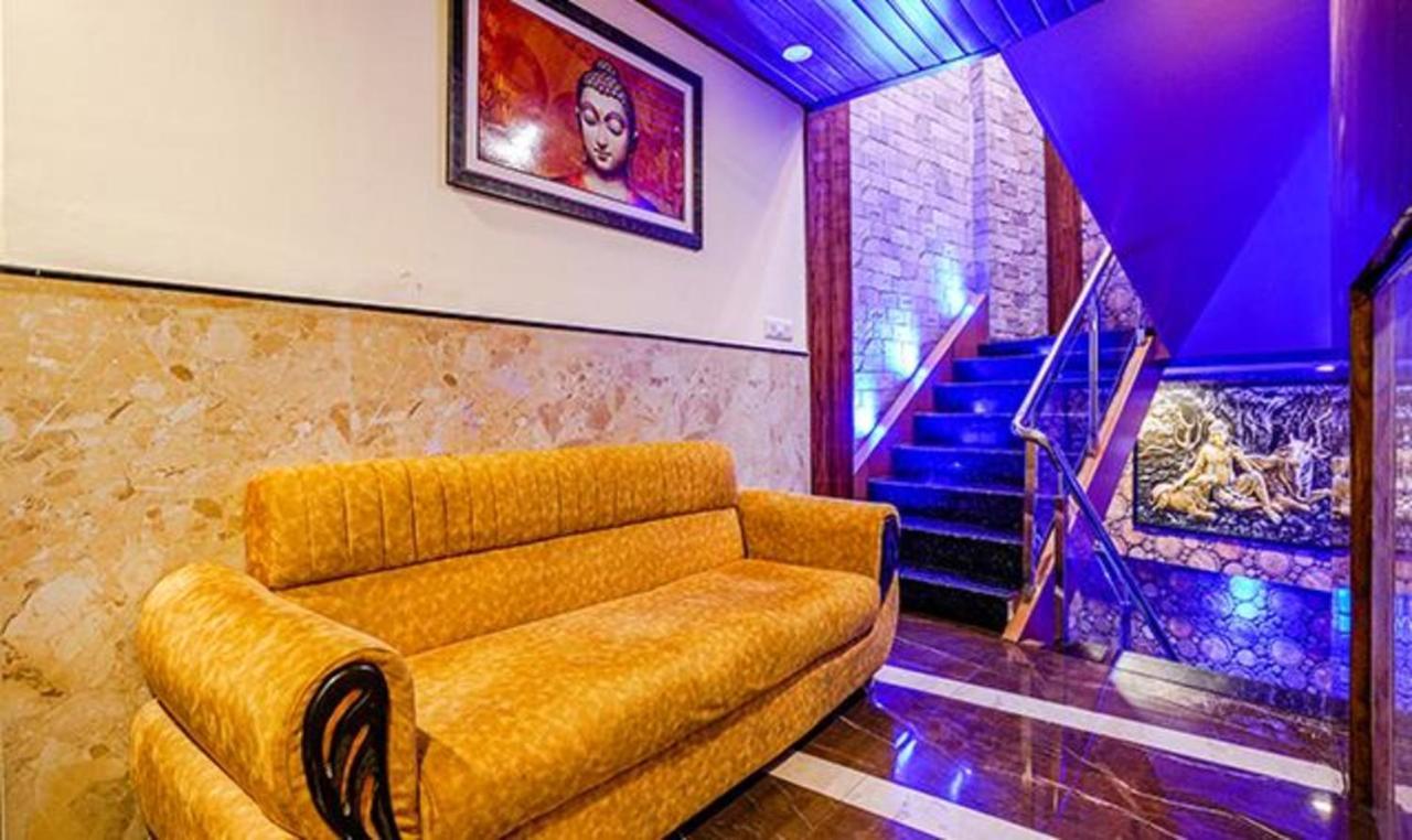 Fabexpress Royal Park I Hotell Mumbai Exteriör bild