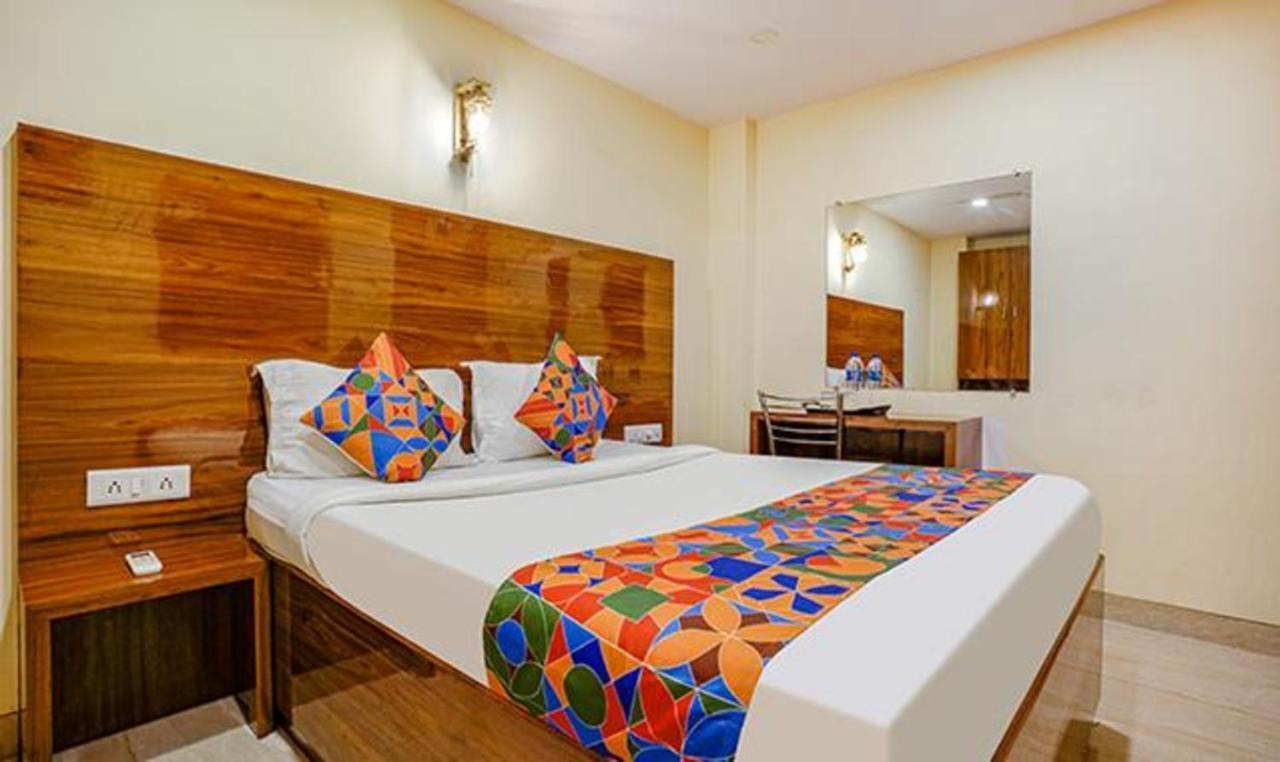 Fabexpress Royal Park I Hotell Mumbai Exteriör bild