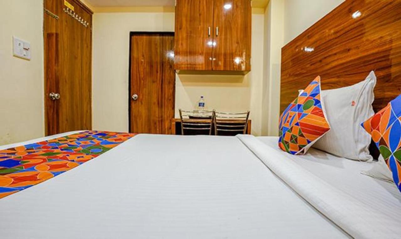 Fabexpress Royal Park I Hotell Mumbai Exteriör bild